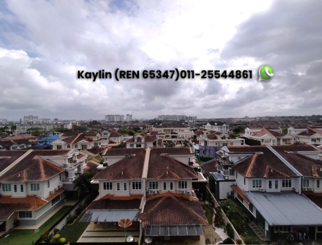 Toorak Park Condominium Duplex Top floor Corner for sale image