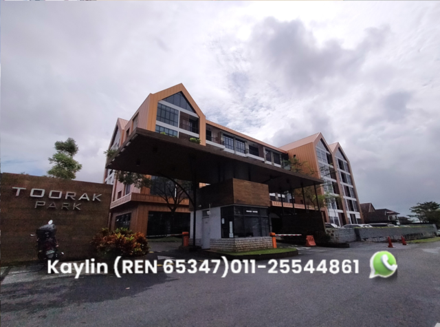 Toorak Park Condominium Duplex Top floor Corner for sale image
