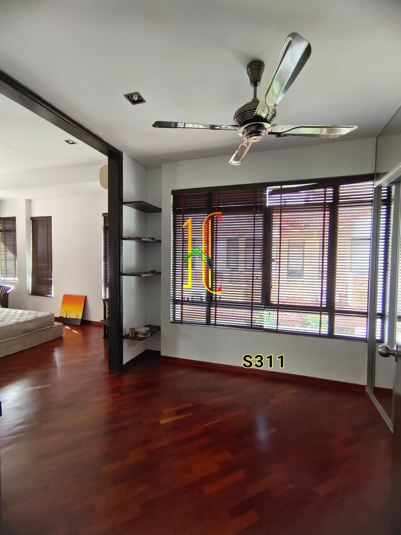 Glenmarie Cove image