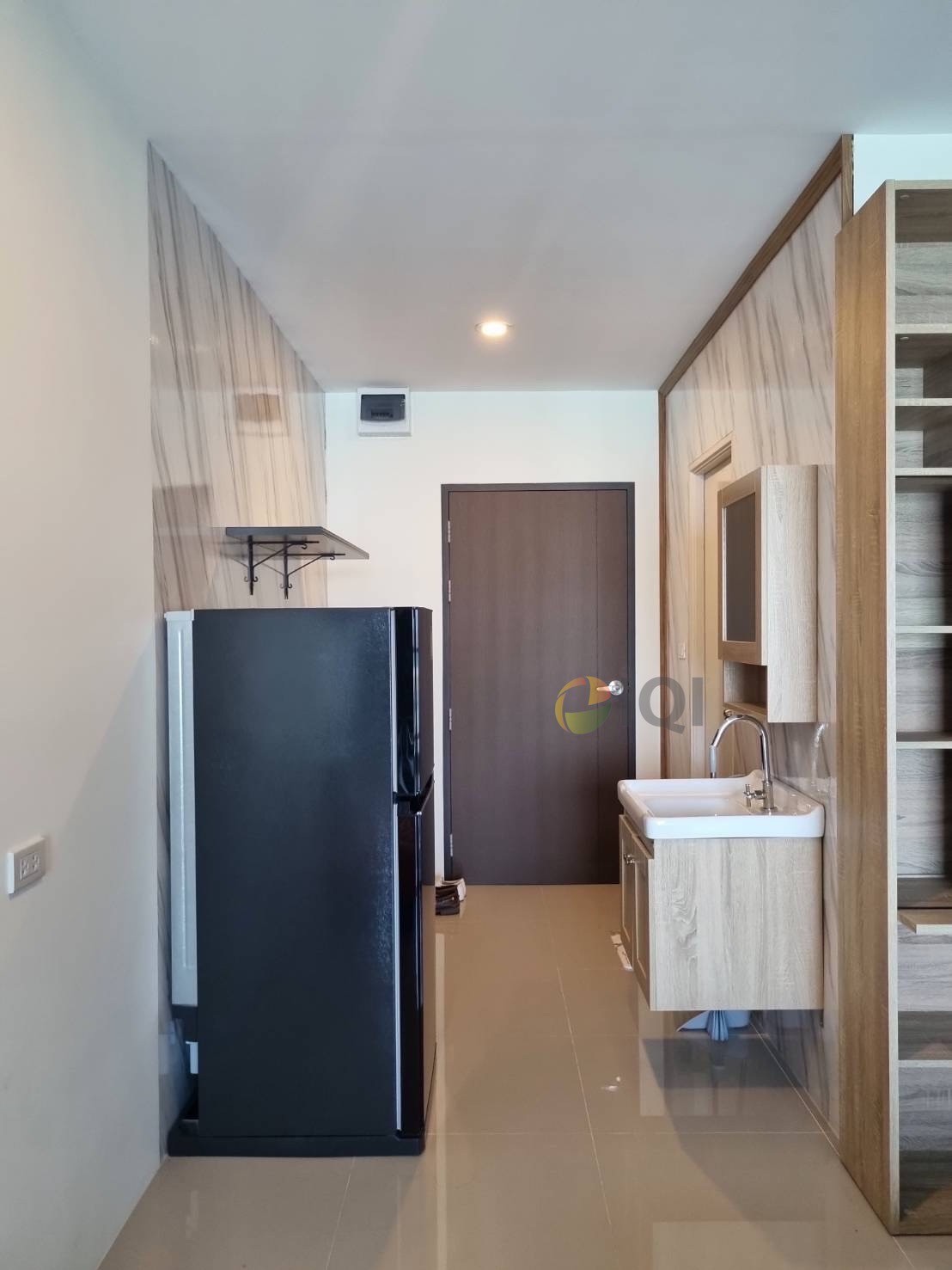 Condo for sale: Asakan Place Srinakarin, next to the main road Srinakarin-Phatthanakan, near 3 BTS lines. image