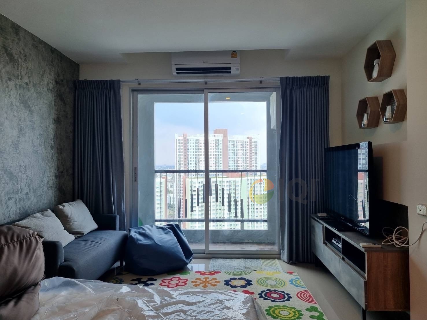 Condo for sale: Asakan Place Srinakarin, next to the main road Srinakarin-Phatthanakan, near 3 BTS lines. image