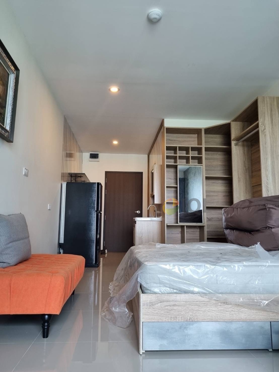 Condo for sale: Asakan Place Srinakarin, next to the main road Srinakarin-Phatthanakan, near 3 BTS lines. image