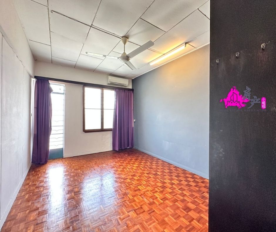 Huge Land | Taman Fortune | Semi detached image