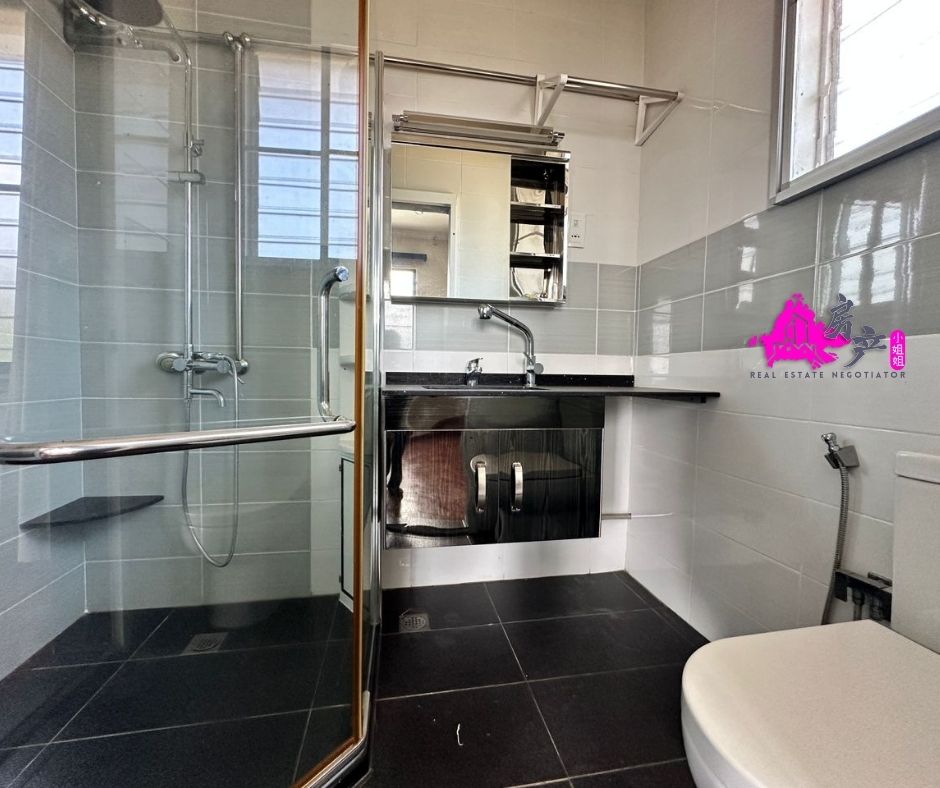 Huge Land | Taman Fortune | Semi detached image