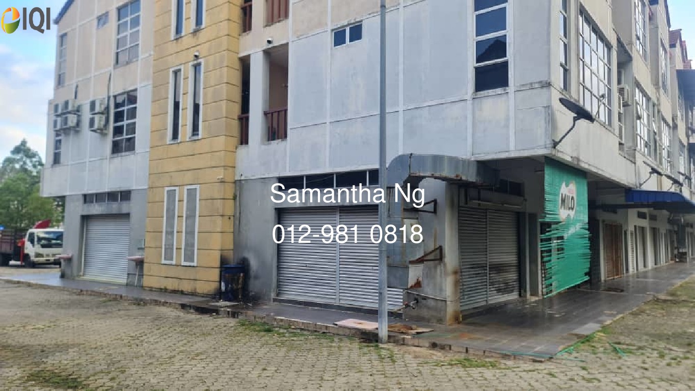 Gambang Perdana Ground Floor End Lot for Sale image