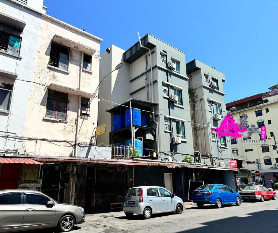 4 Storey Corner Shoplot Kampung air KK city Budget Hotel image