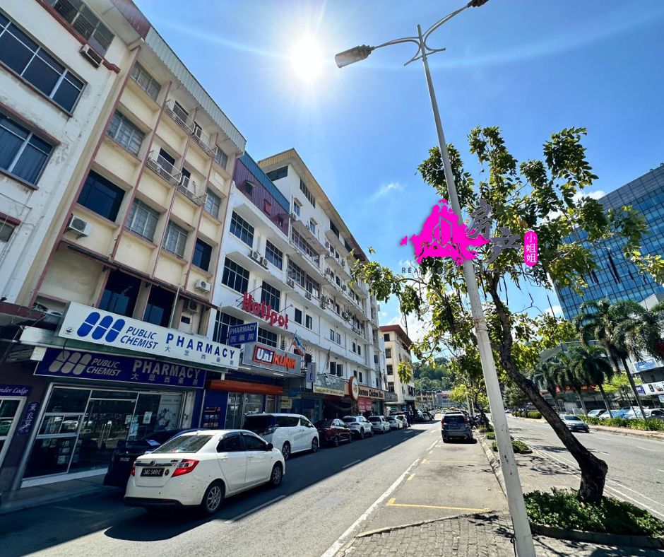 Kampung Air 5 Storey Intermediate Shoplot Building at Town Centre image