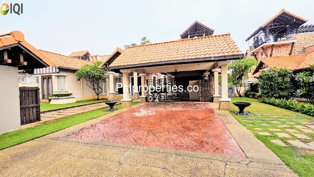 Bukit Jelutong image