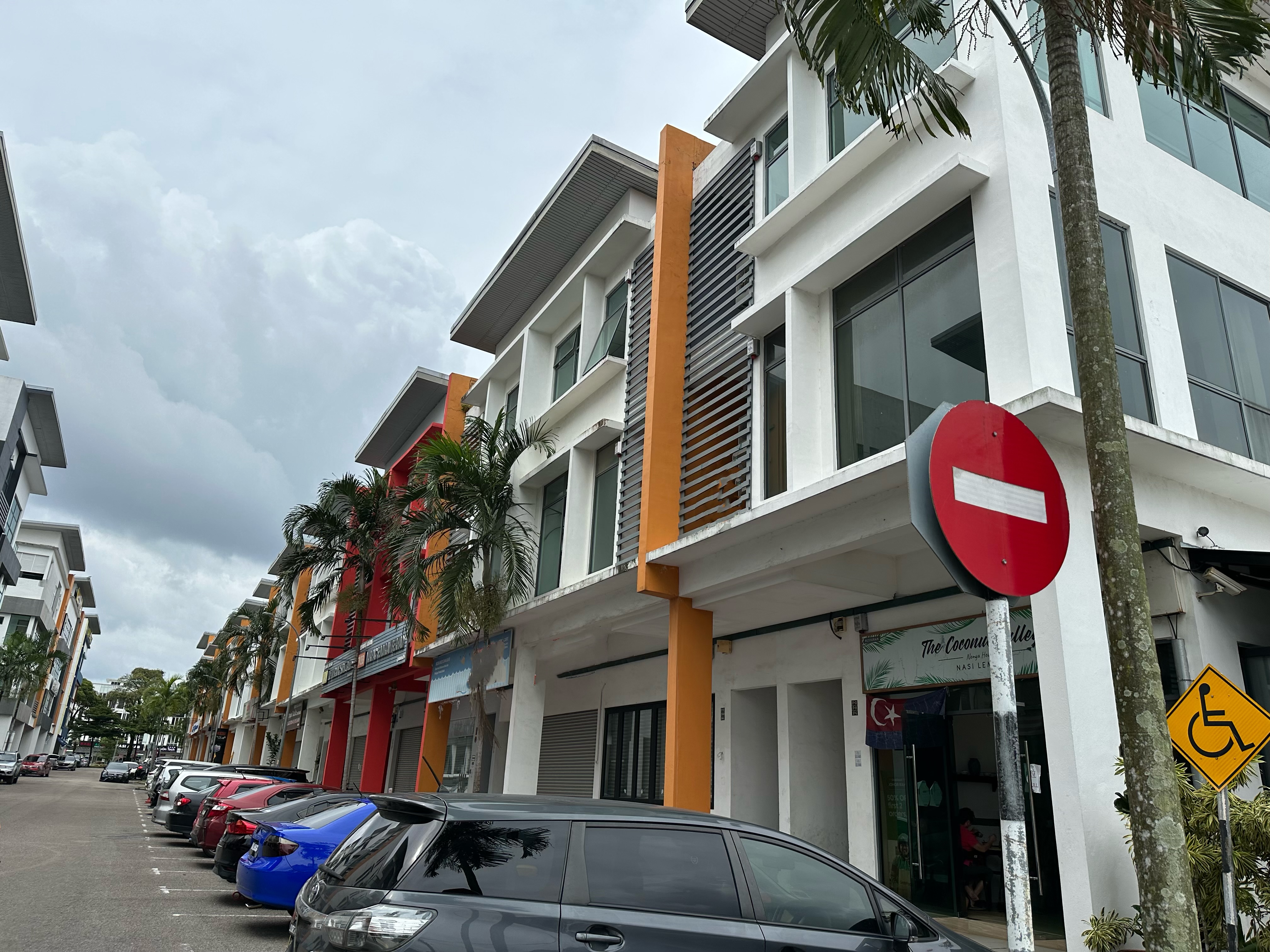 Taman Seri Kota Puteri Jalan Kempas 1B 3 Storey Shoplot for Sale image