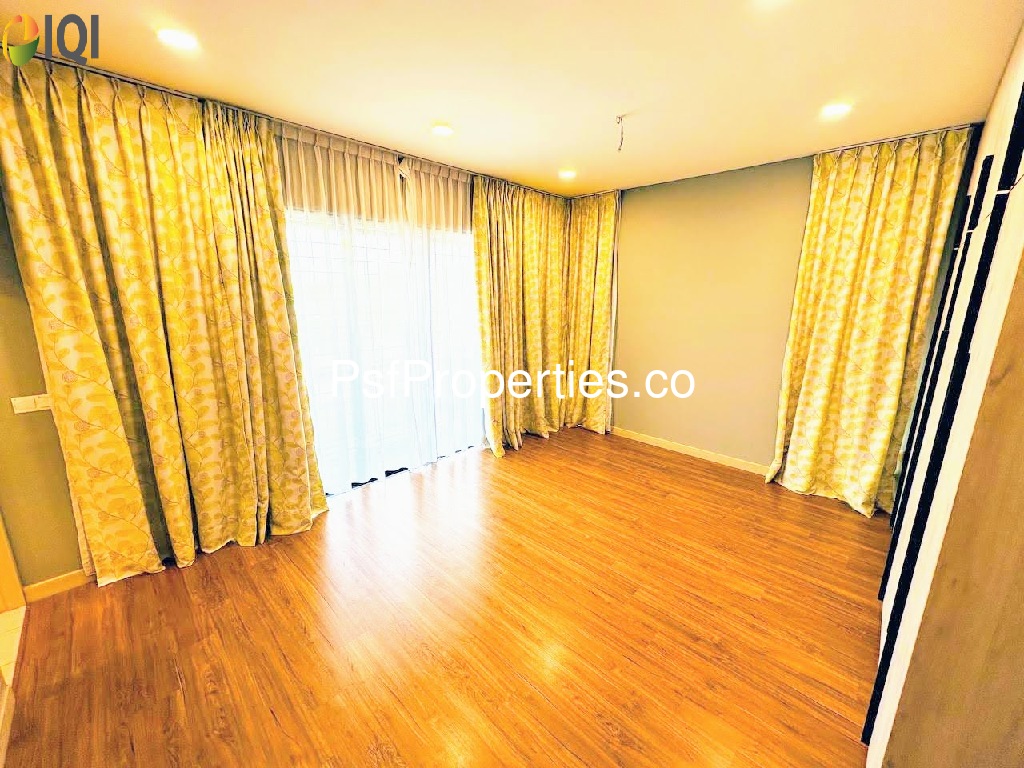 Elmina Valley 4 image