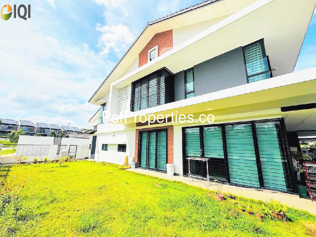 Elmina Valley 4 image