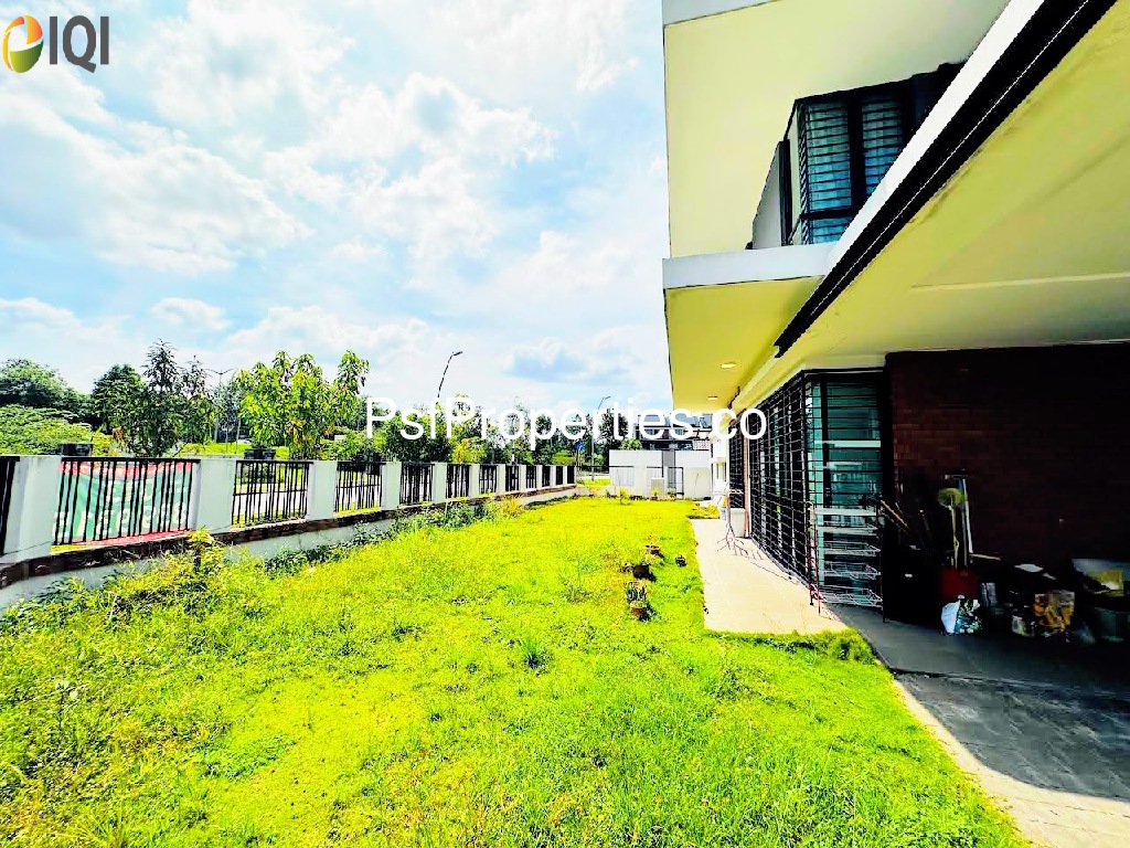 Elmina Valley 4 image