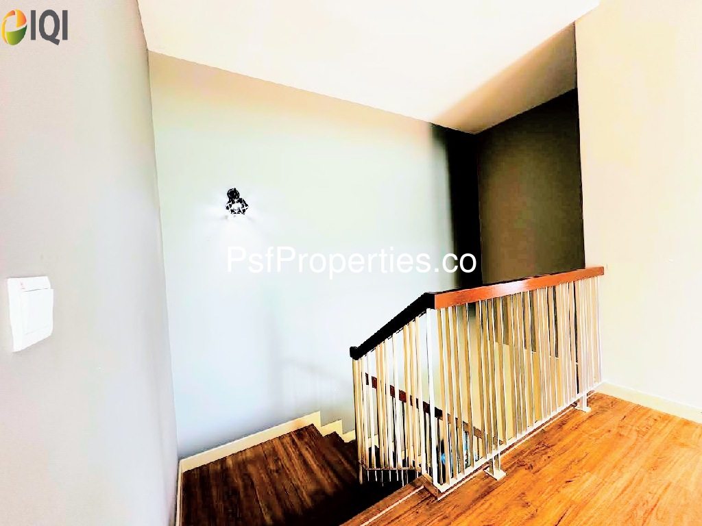 Elmina Valley 4 image