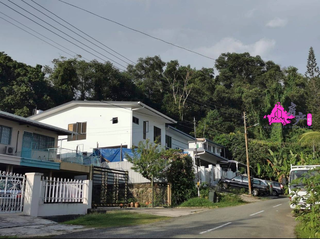 TAMAN FOOK TIN - 2 STOREY SEMI D FOR SALE- LUYANG DAMAI KK image