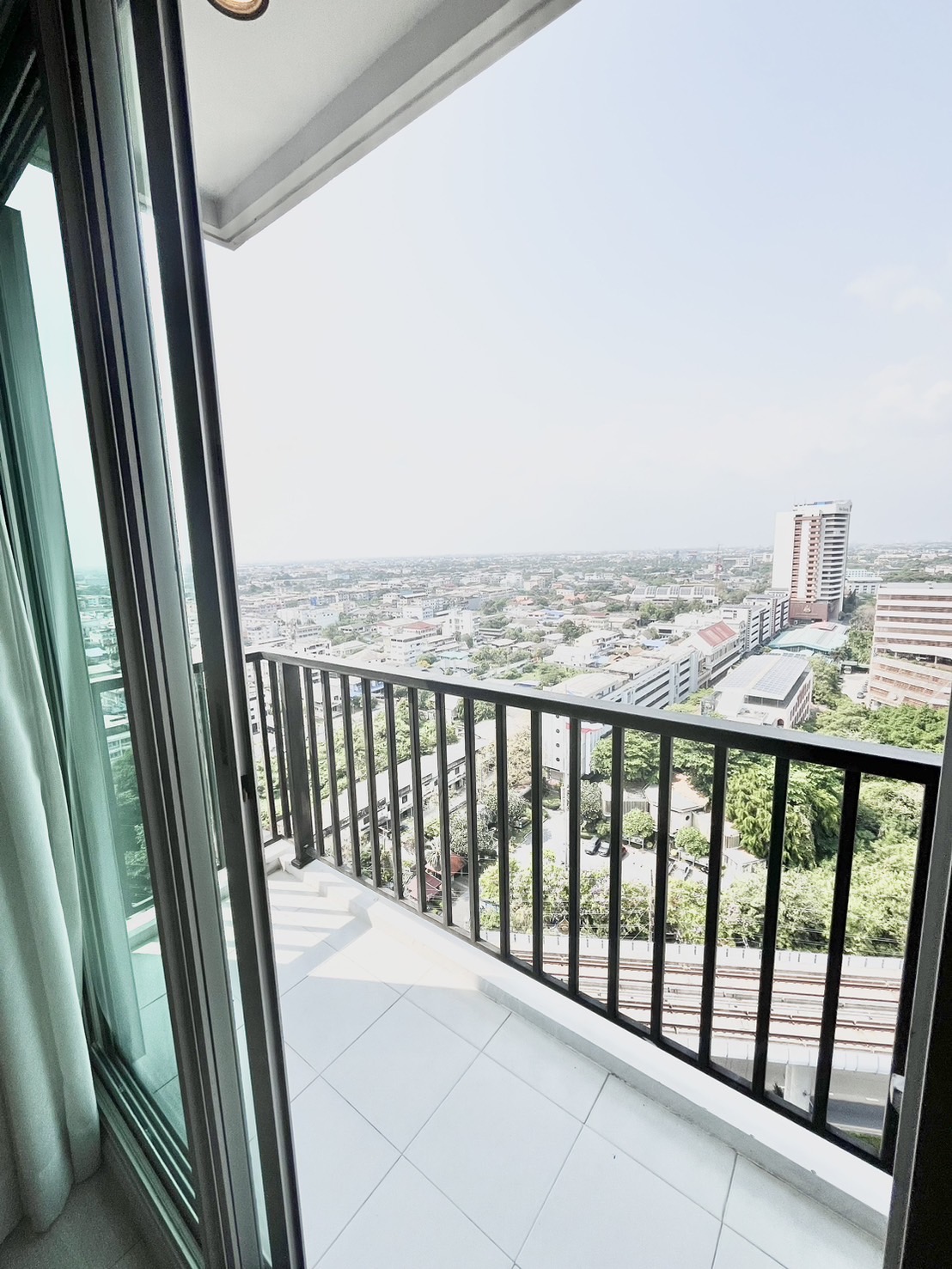 Condo for sale CHEWATHAI PHETKASEM 27   image