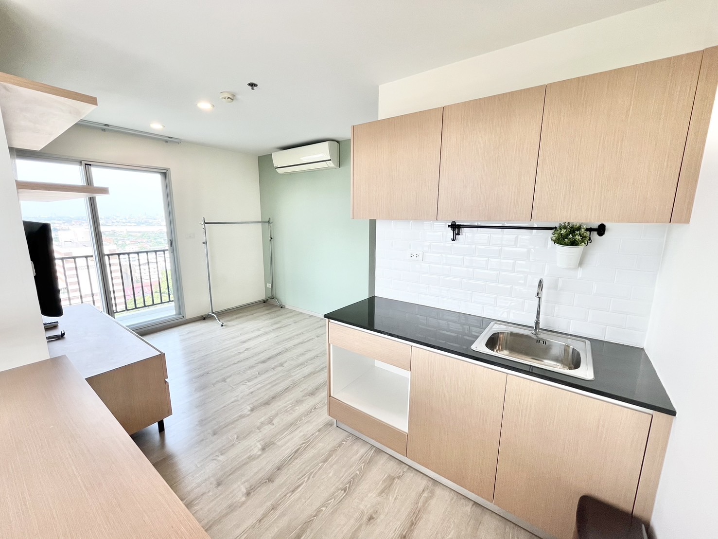 Condo for sale CHEWATHAI PHETKASEM 27   image