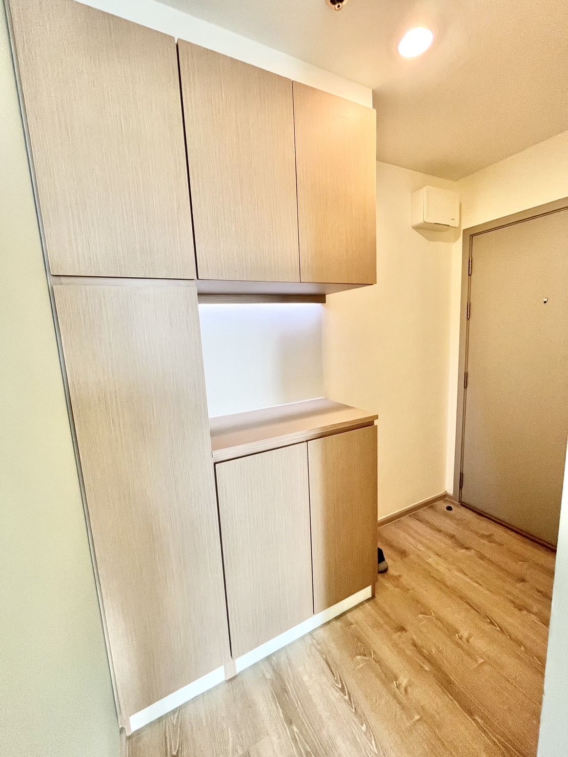 Condo for sale CHEWATHAI PHETKASEM 27   image