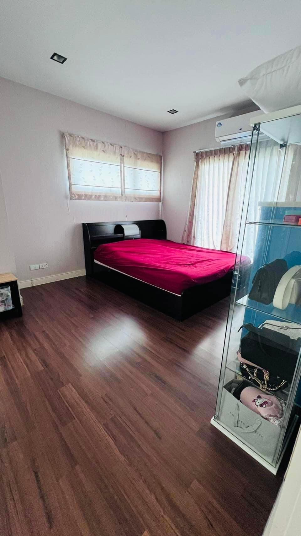 Saransiri Village Tiwanon-Chaengwattana image