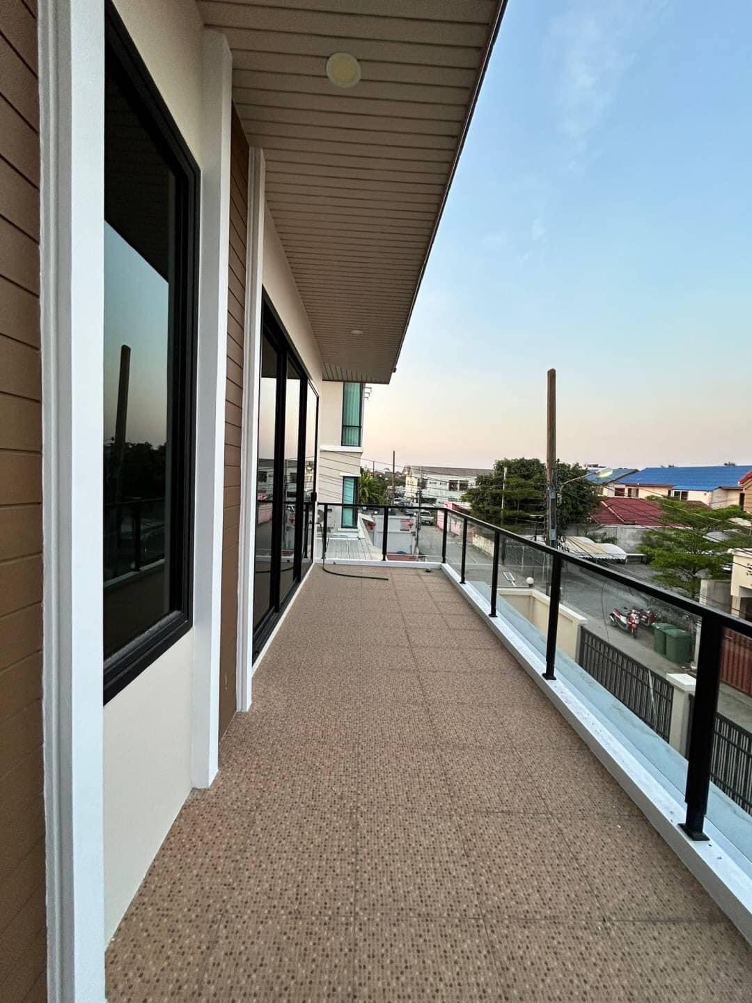 House for sale, own build, 2-story detached house, modern style, Lat Phrao 101 image