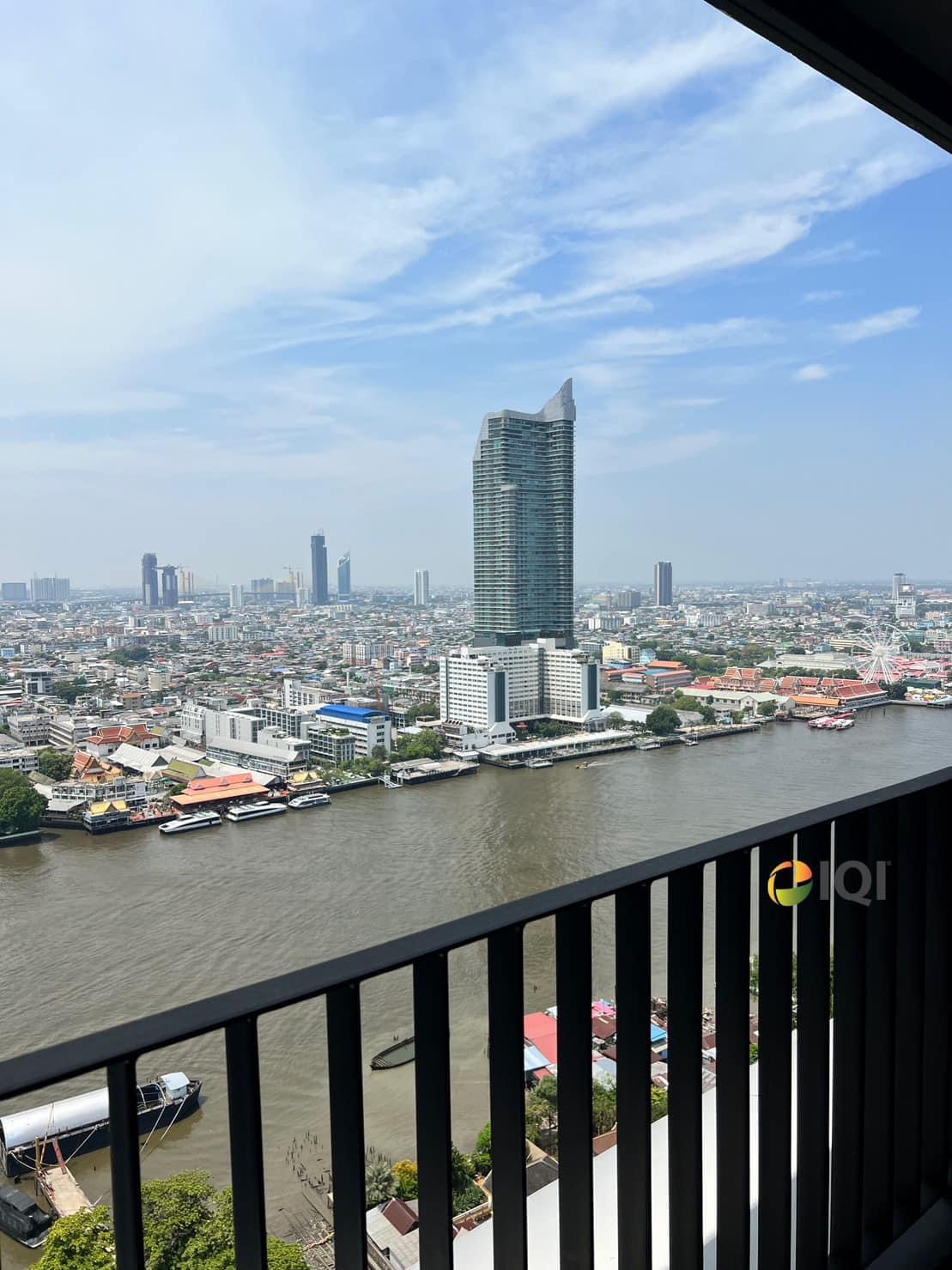 2 bedrooms for rent in thailand near river Chapter Charoennakhorn-Riverside image