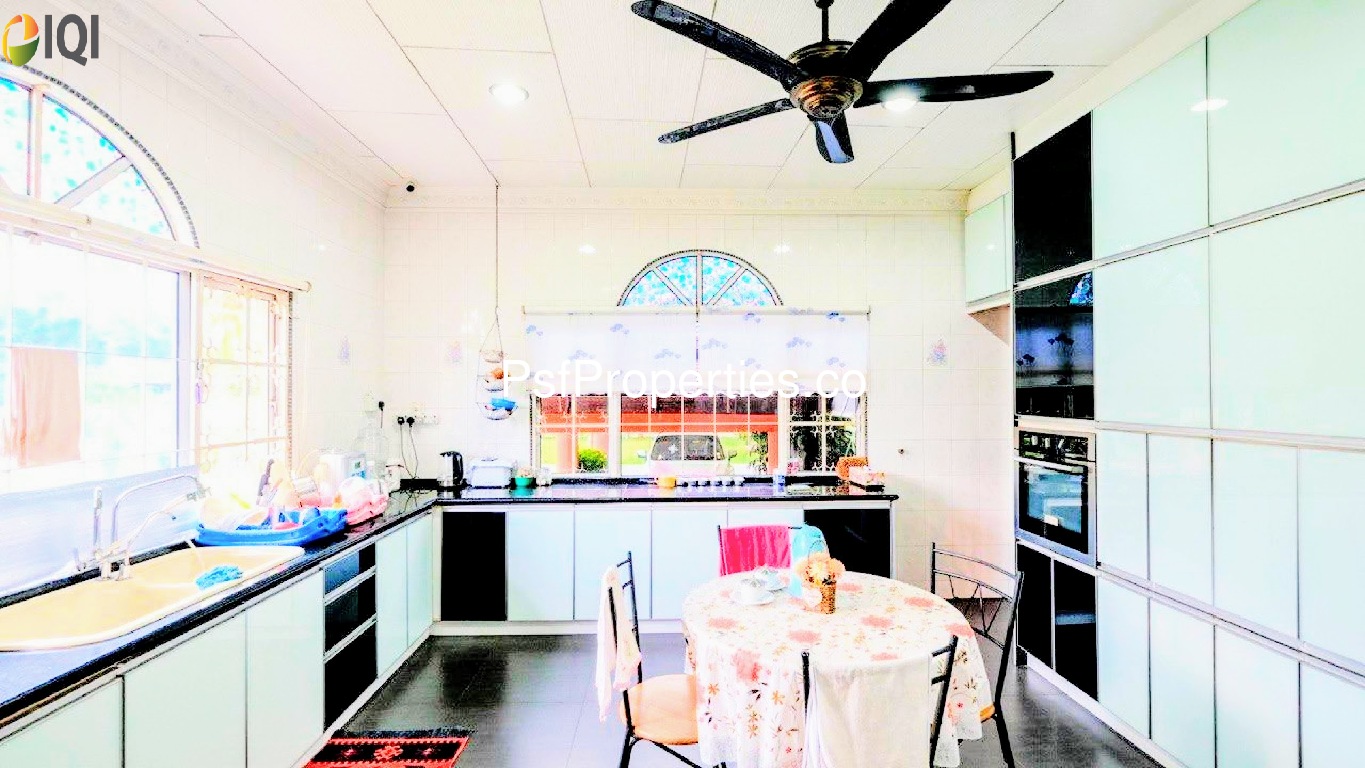 Bukit Jelutong image