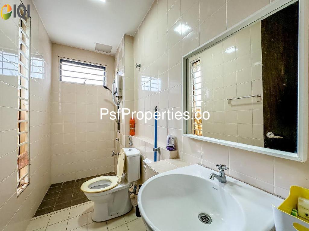 Ivy Terrace & Clover Park Denai Alam image