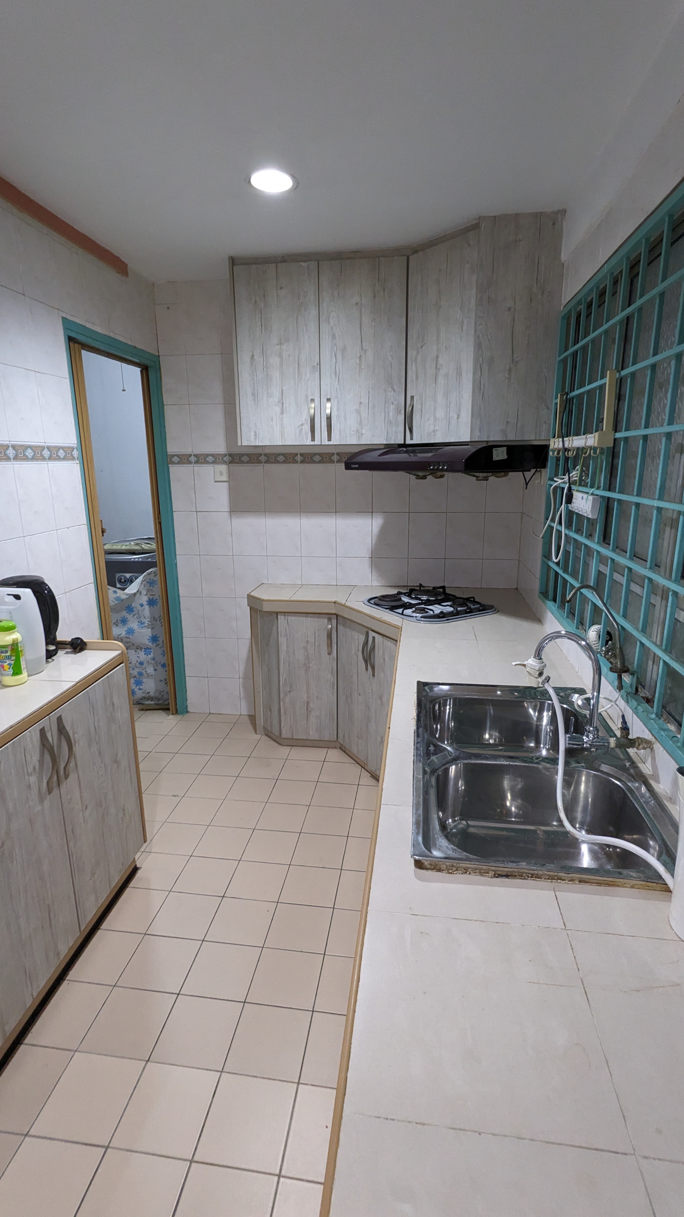 Sri Petaling Endah Ria Renovated 3 Bedrooms Condominium for SALE RM350k image