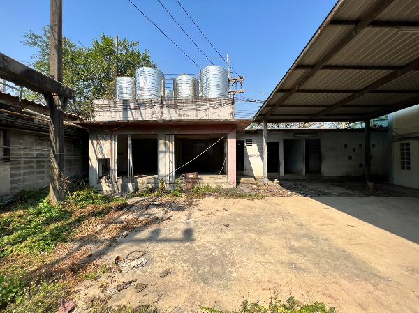 Factory for sale with buildings image