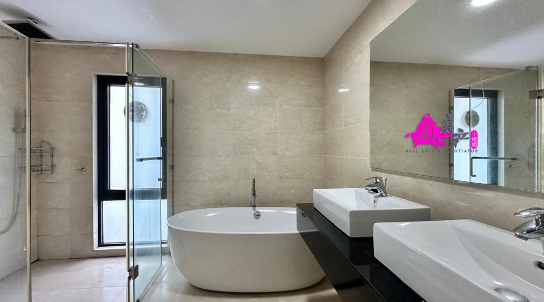 Jesselton Residences Corner Unit | Fully Furnished | Seaview | 2266 sqft image