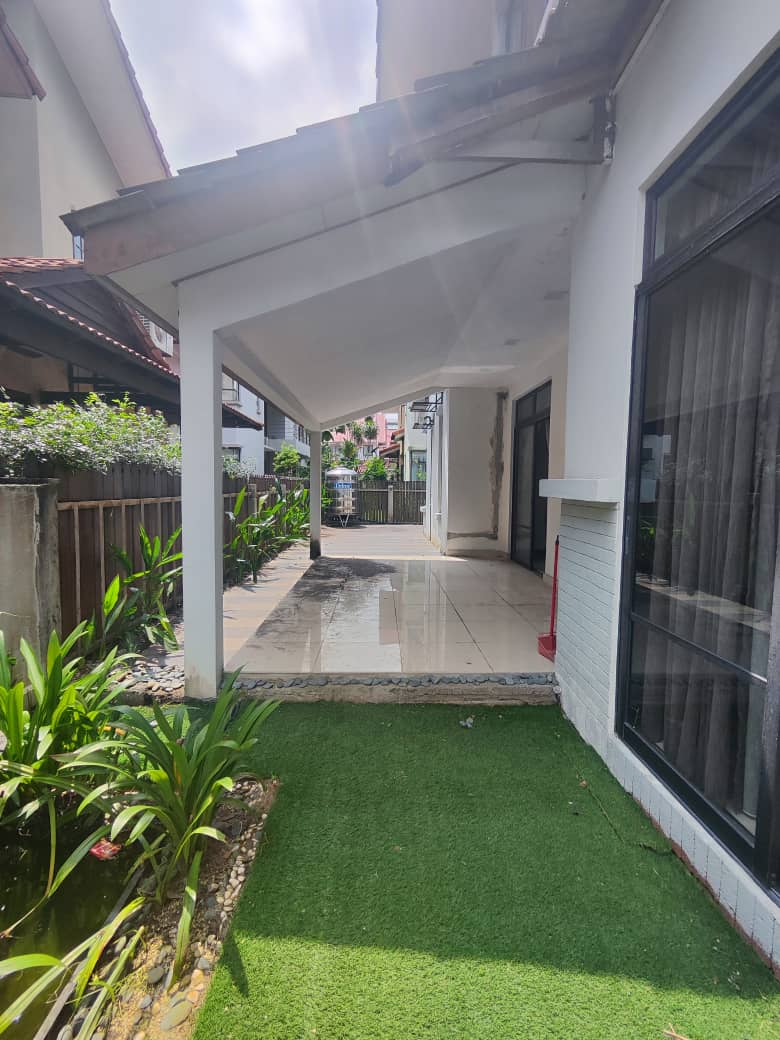 Glenmarie Cove image