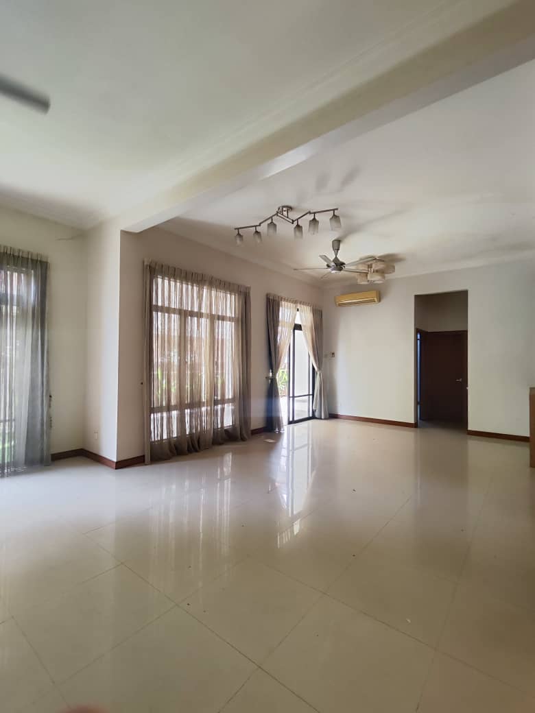 Glenmarie Cove image