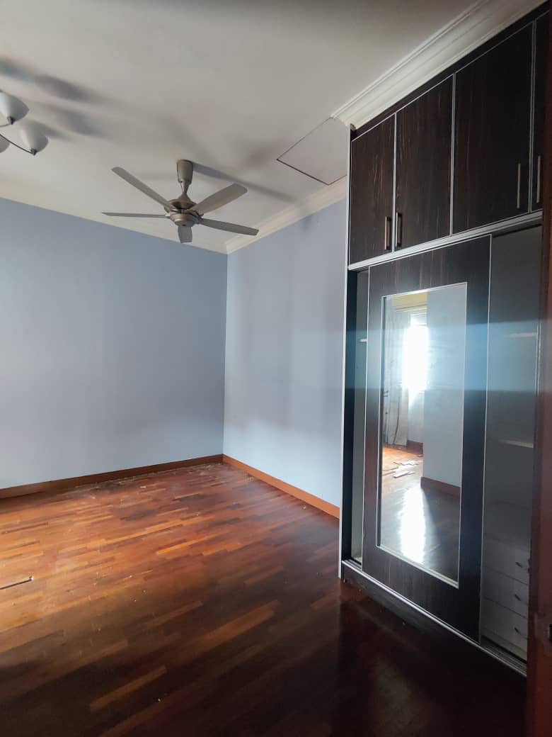 Glenmarie Cove image