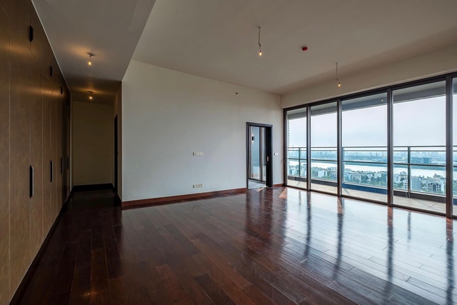 DEFINE, District 2, 4 Bedroom, Fully Fitted, River View image