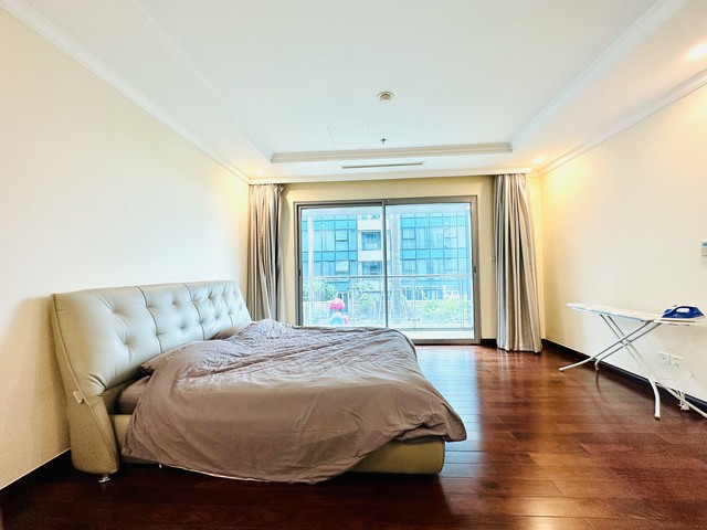 VINCOM ĐỒNG KHỞI, District 1, 4 bedrooms, Fully Finished image