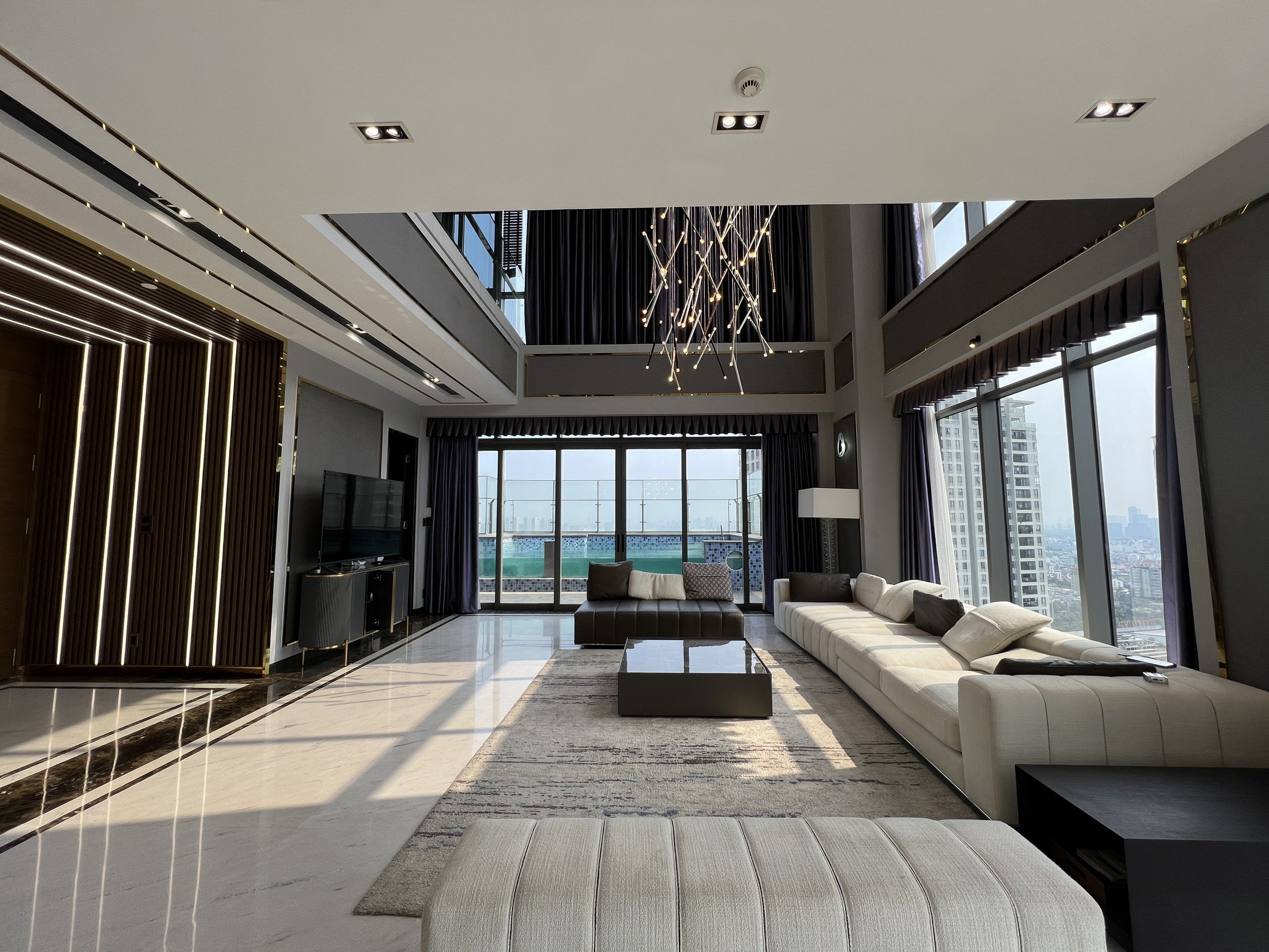 PENTHOUSE THE NASSIM, District 1, 4 bedrooms, Fully Furnished image