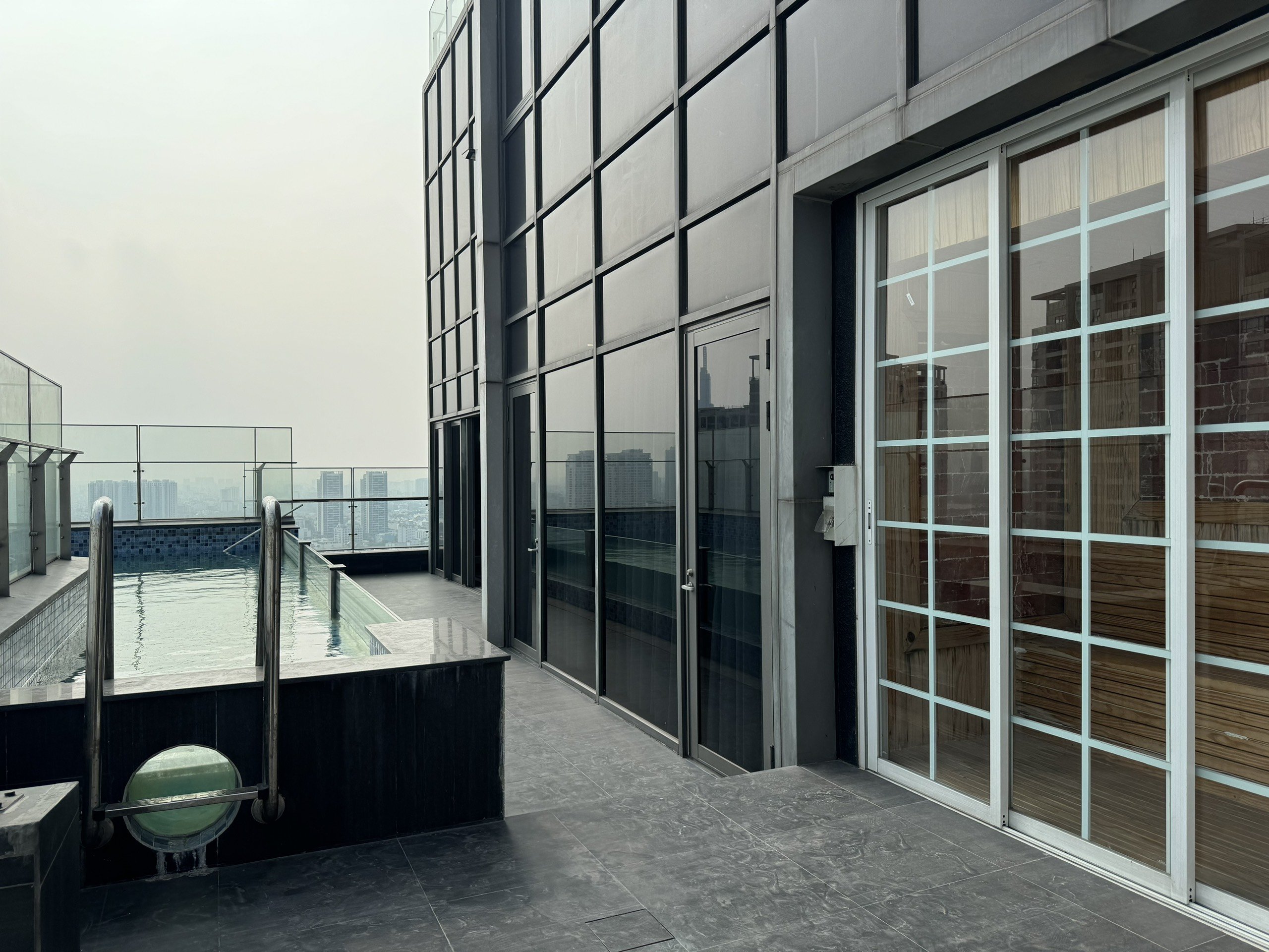 PENTHOUSE THE NASSIM, District 1, 4 bedrooms, Fully Furnished image