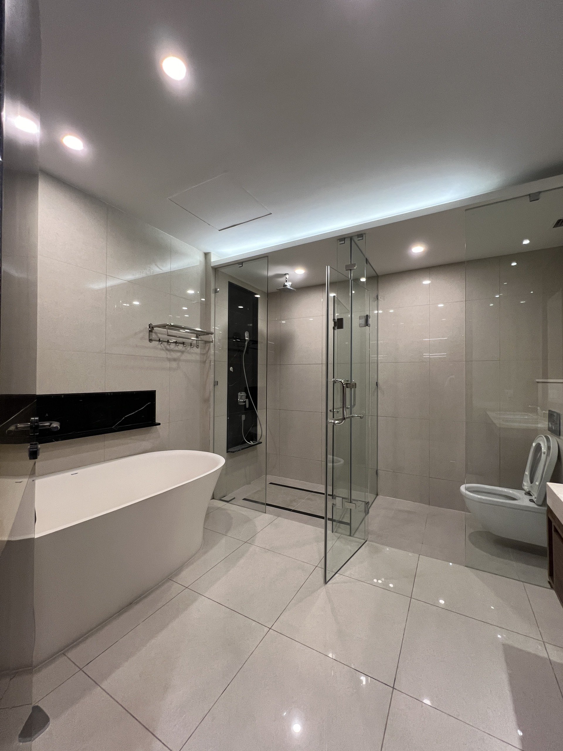 PENTHOUSE THE NASSIM, District 1, 4 bedrooms, Fully Furnished image