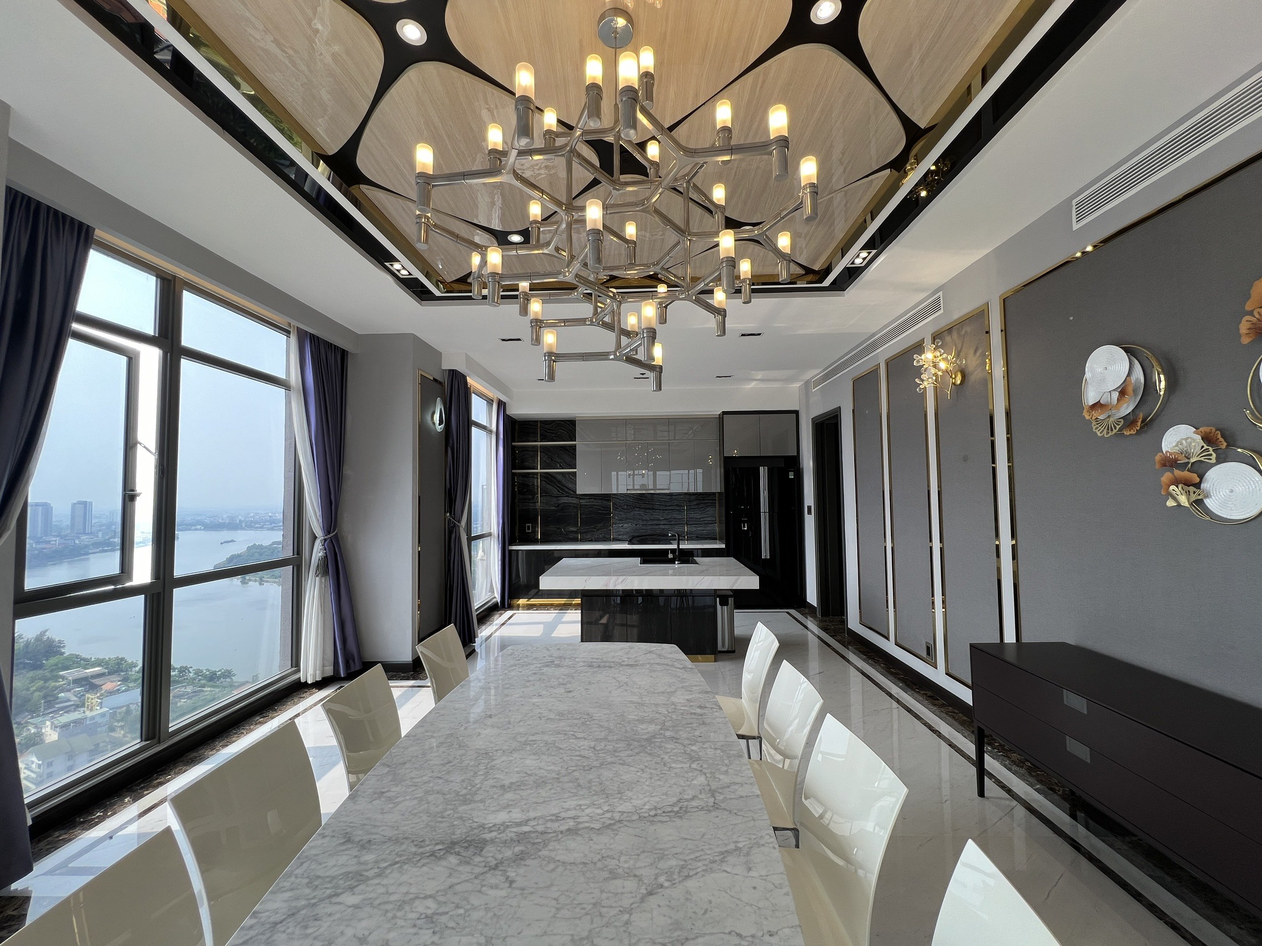 PENTHOUSE THE NASSIM, District 1, 4 bedrooms, Fully Furnished image