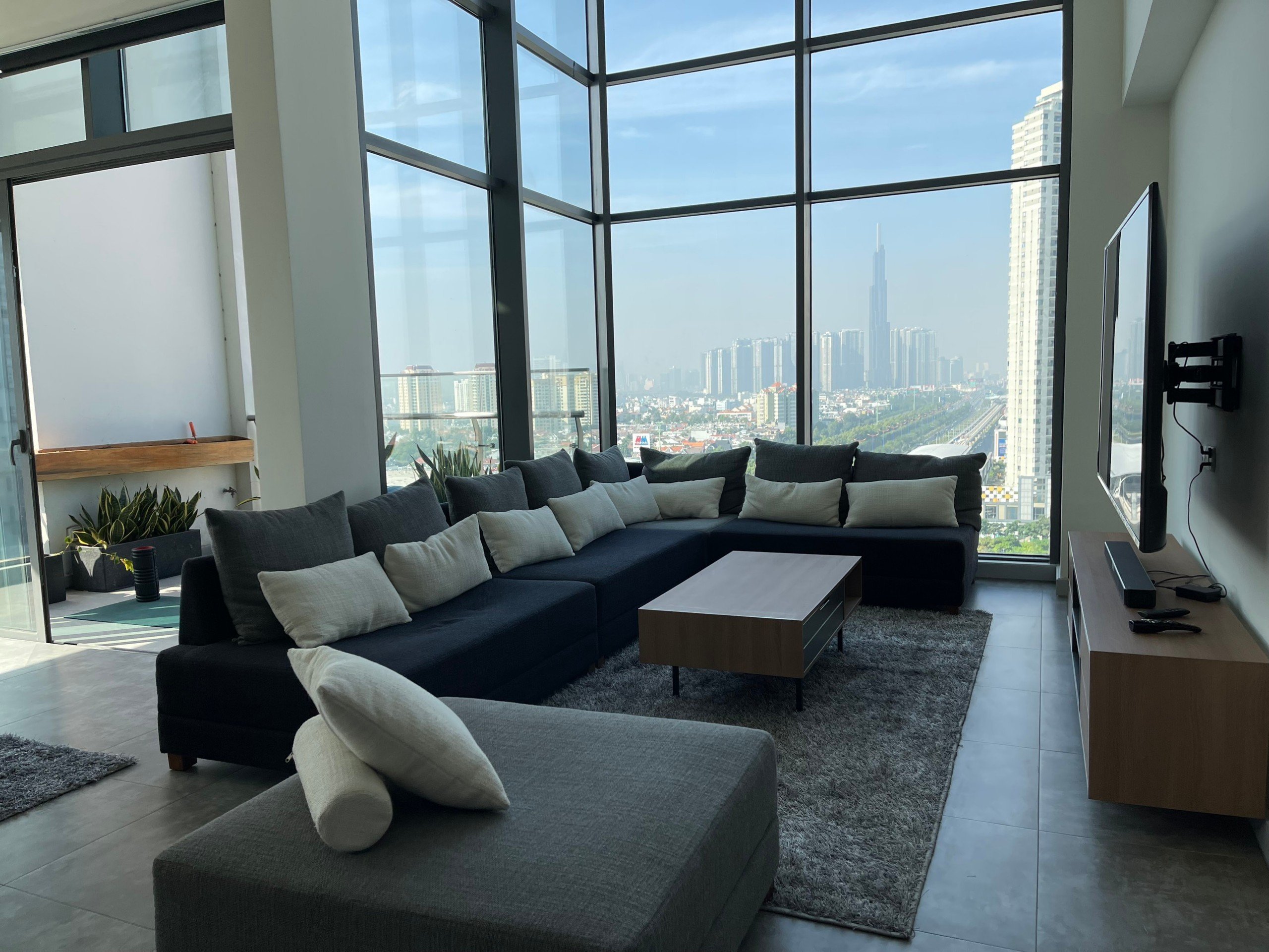 DUPLEX GATEWAY, District 2, 2 bedrooms, Fully Furnished image