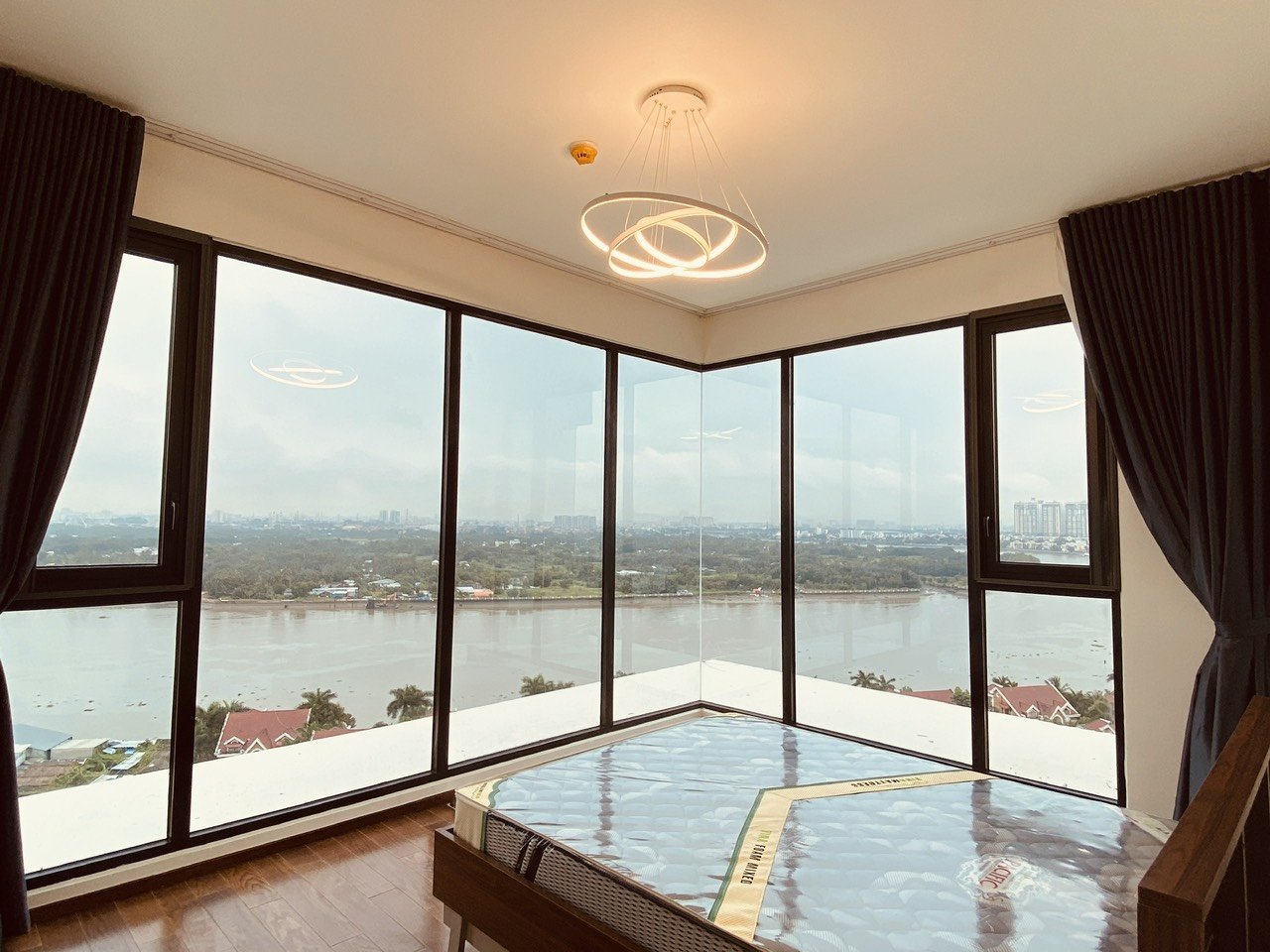 D'EDGE THAO DIEN, District 2, 4 bedrooms, Fully Furnished image