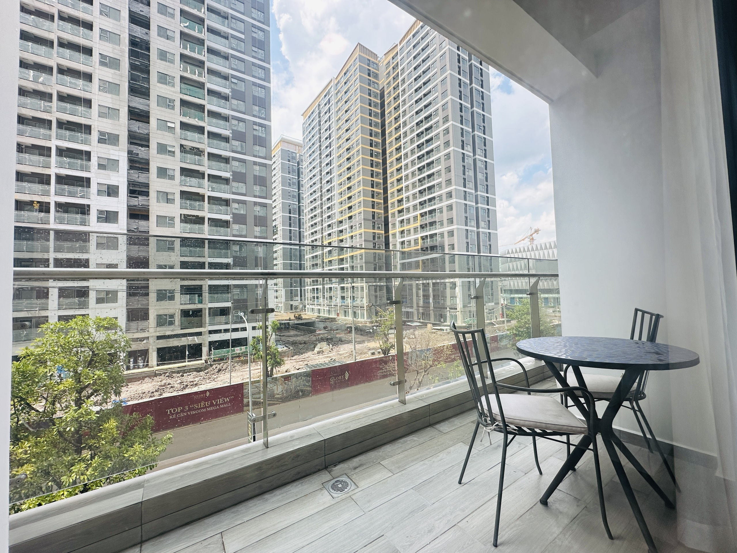 MASTERI CENTRE POINT, District 9, 2 Bedrooms, Full Furnished image