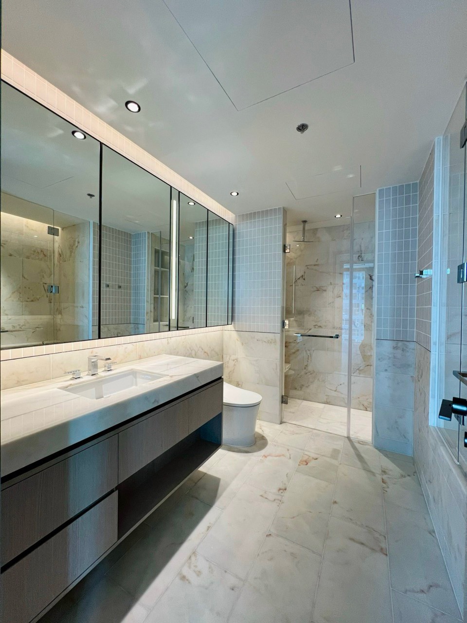 GRAND MARINA SAI GON, District 1, 2 Bedrooms, Full Furnished image