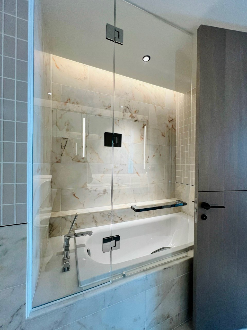 GRAND MARINA SAI GON, District 1, 2 Bedrooms, Full Furnished image