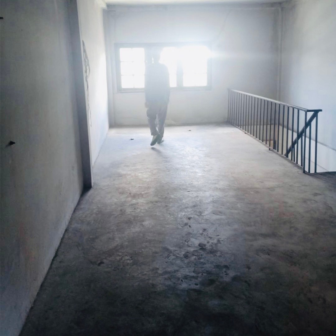 Commercial building for sale, 4 and a half floors image