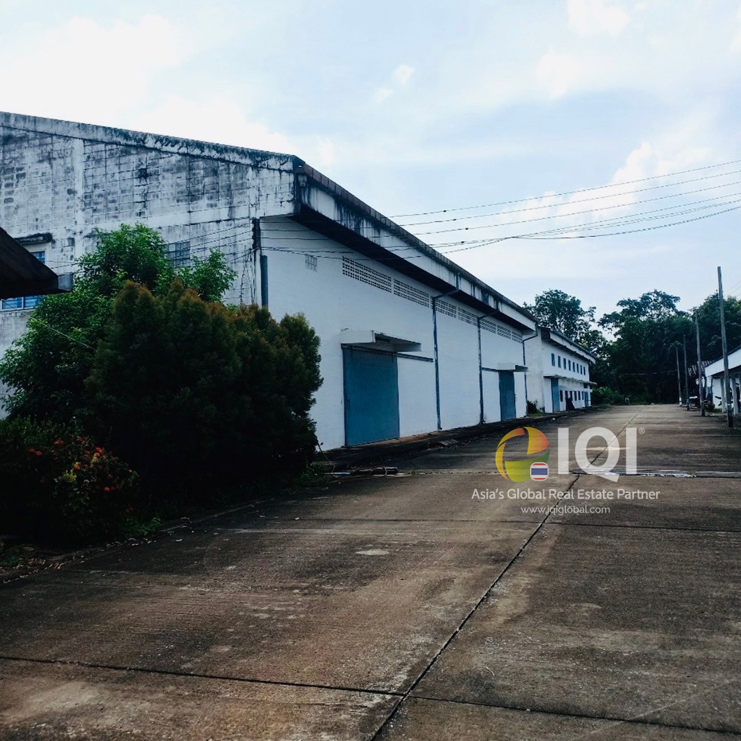 Factory or warehouse for sale, factory or warehouse Si Maha Phot District Prachinburi Province (a purple area) image