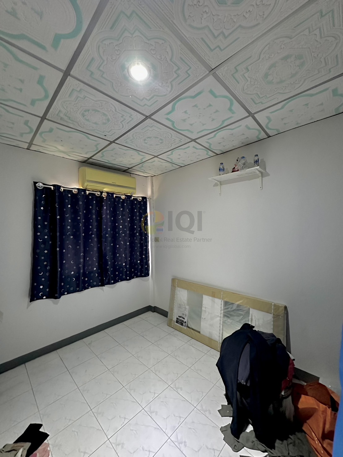 Townhouse for sale Sap Din Thong Theparak Village image