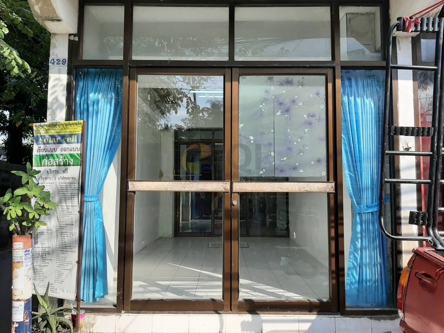 For sale, 4.5-story shophouse Charansanitwong Soi 4, near (Tha Phra Temple) image