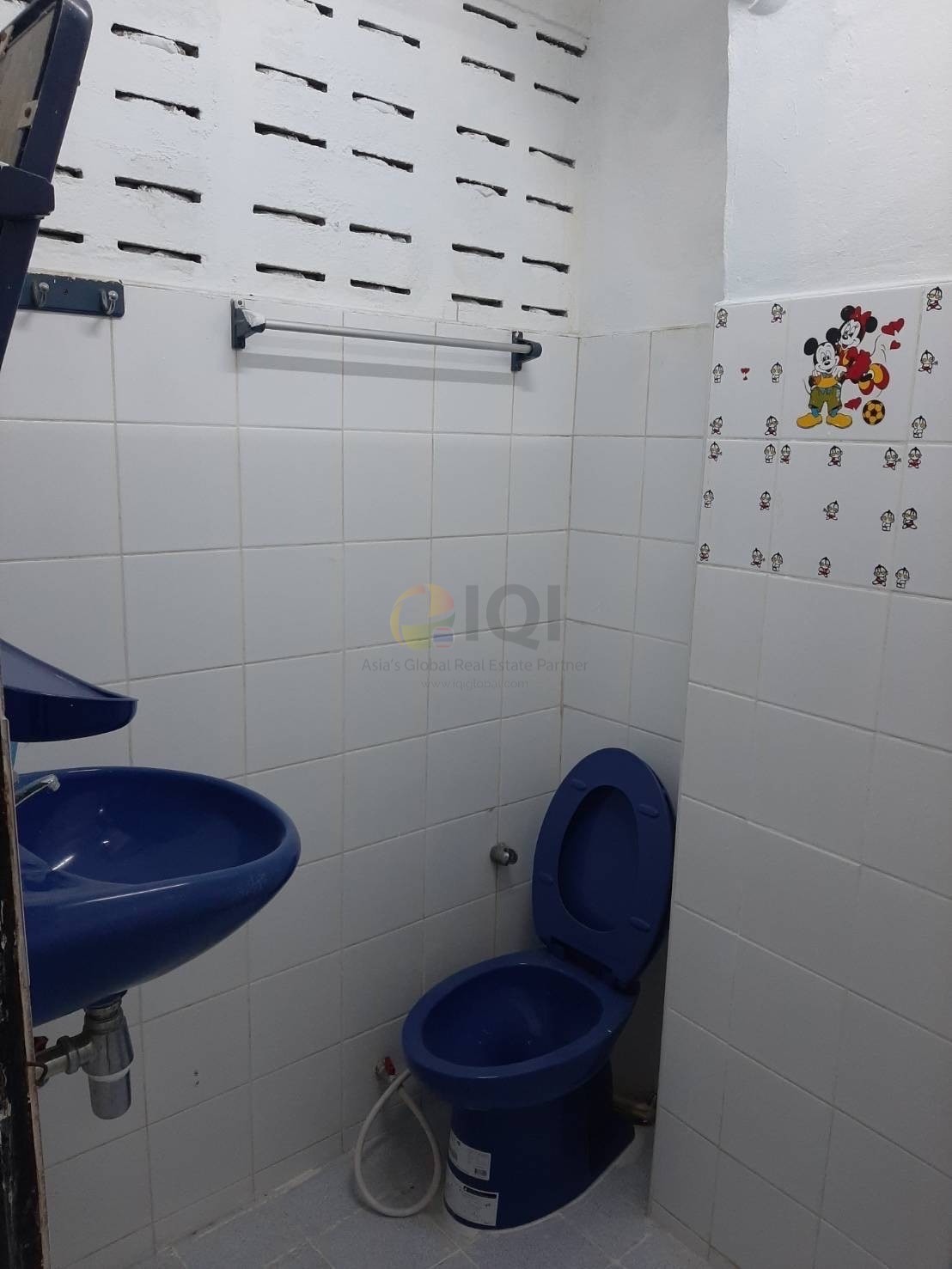 For sale, 4.5-story shophouse Charansanitwong Soi 4, near (Tha Phra Temple) image