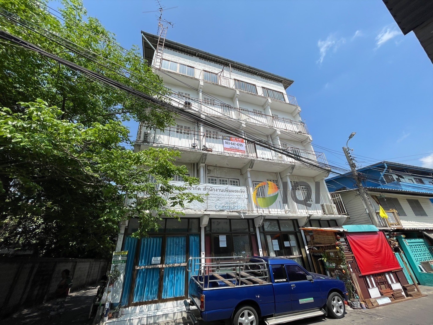 For sale, 4.5-story shophouse Charansanitwong Soi 4, near (Tha Phra Temple) image