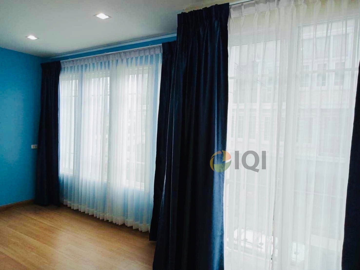 Townhome for sale Golden City Chaengwattana-Muang Thong, Manchester model, English style image